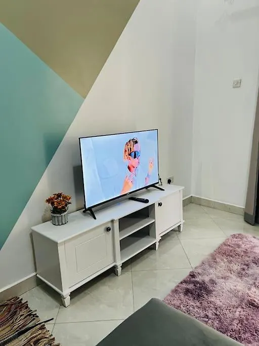 아파트 Zuri Suites 캄팔라
