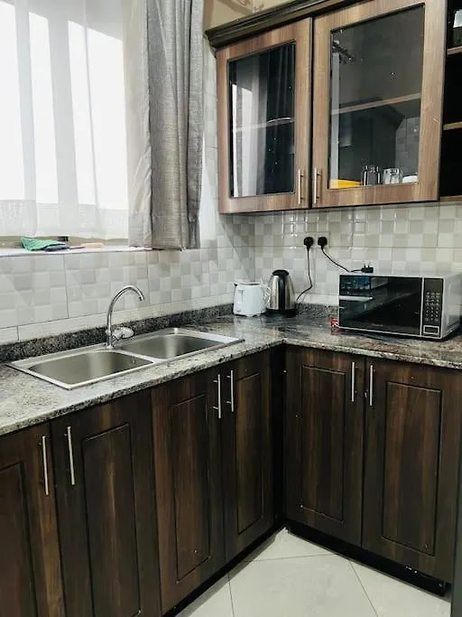 Zuri Suites 캄팔라